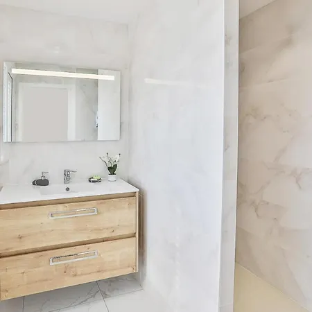 Lumineux & Vue Exceptionnelle Parking דירה