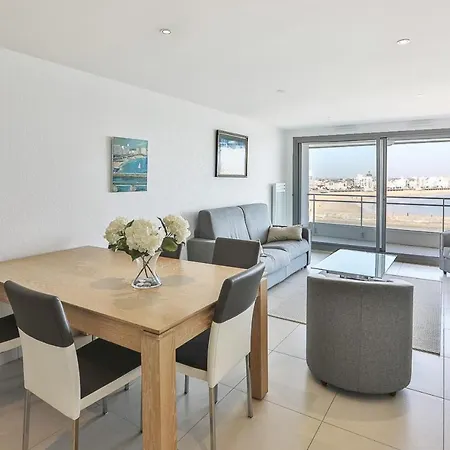 Lumineux & Vue Exceptionnelle Parking Apartment