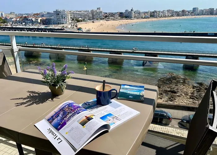 Lumineux & Vue Exceptionnelle Parking